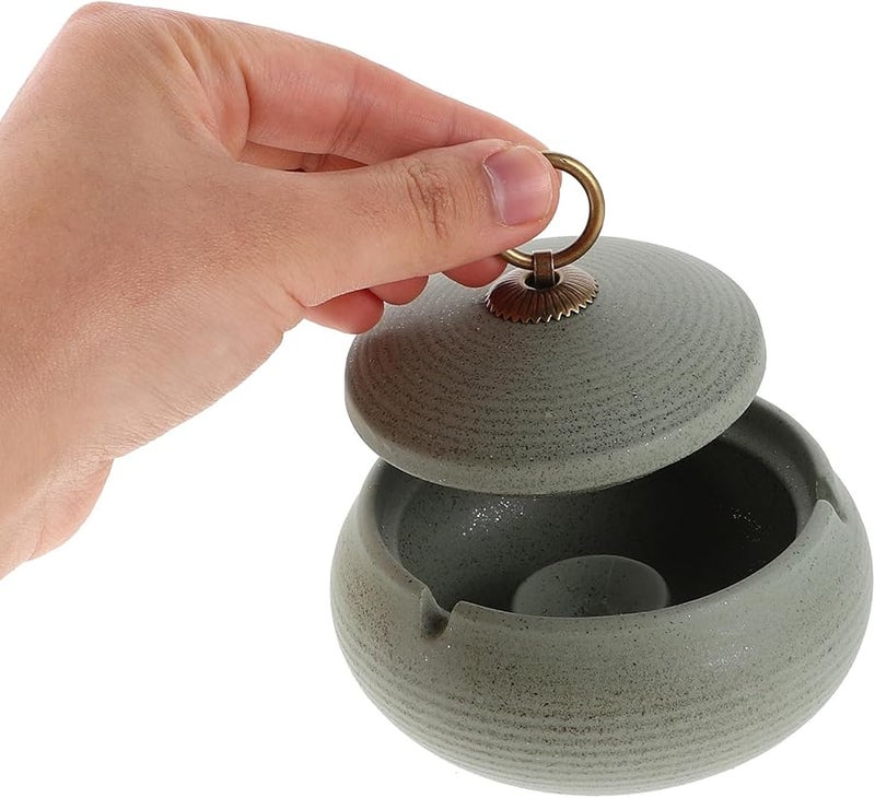 منفضة سجائر خزفية صغيرة باللون الأخضر الفاتح مع غطاء محمولة مضادة للرياح للاستخدام الداخلي والخارجي والسفر - Image 4